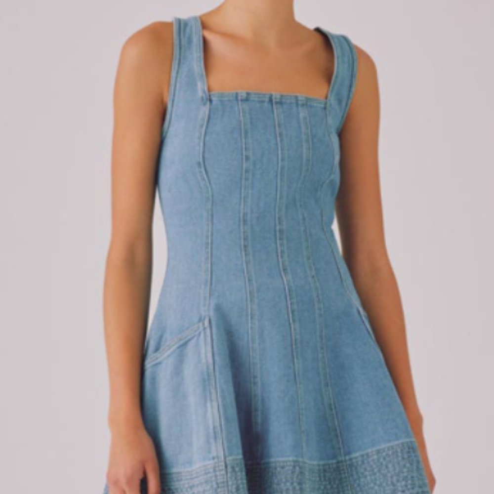 C/MEO Collective/S: Small/Blue